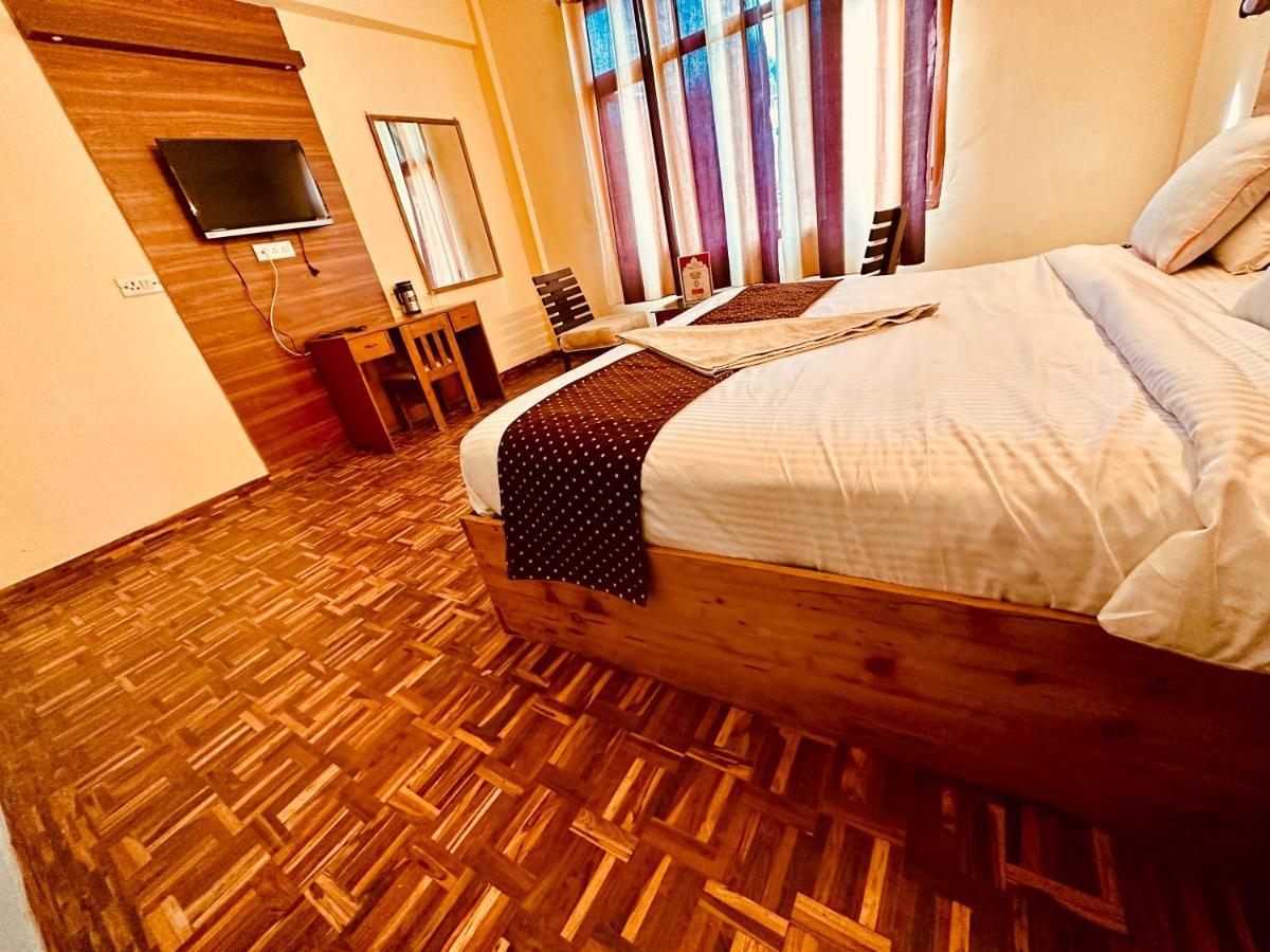 Hotel Grand Kalinga - Near Volvo Bus Stand Manali Экстерьер фото