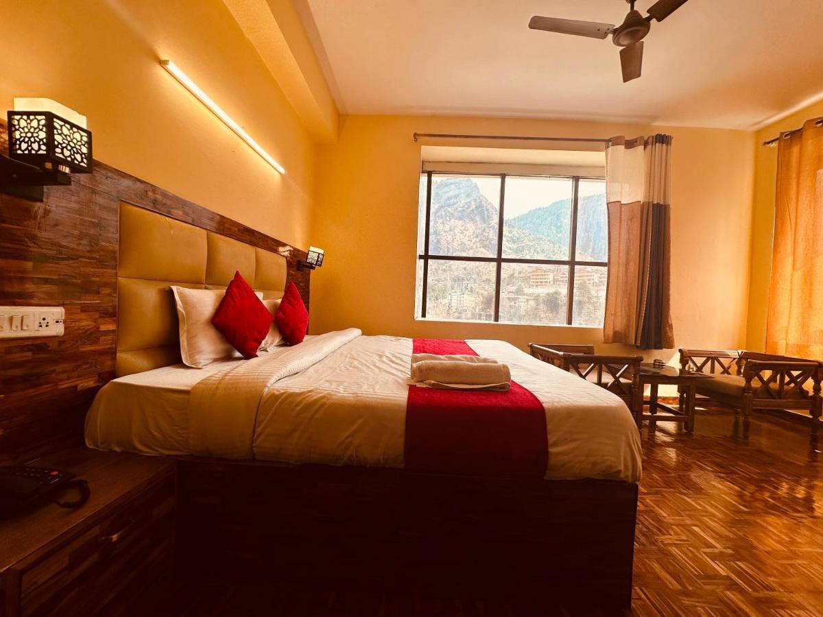 Hotel Grand Kalinga - Near Volvo Bus Stand Manali Экстерьер фото